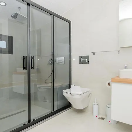 Eco Ece Villa